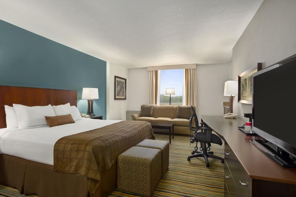 Delta Hotels By Marriott Minneapolis Northeast Exterior foto