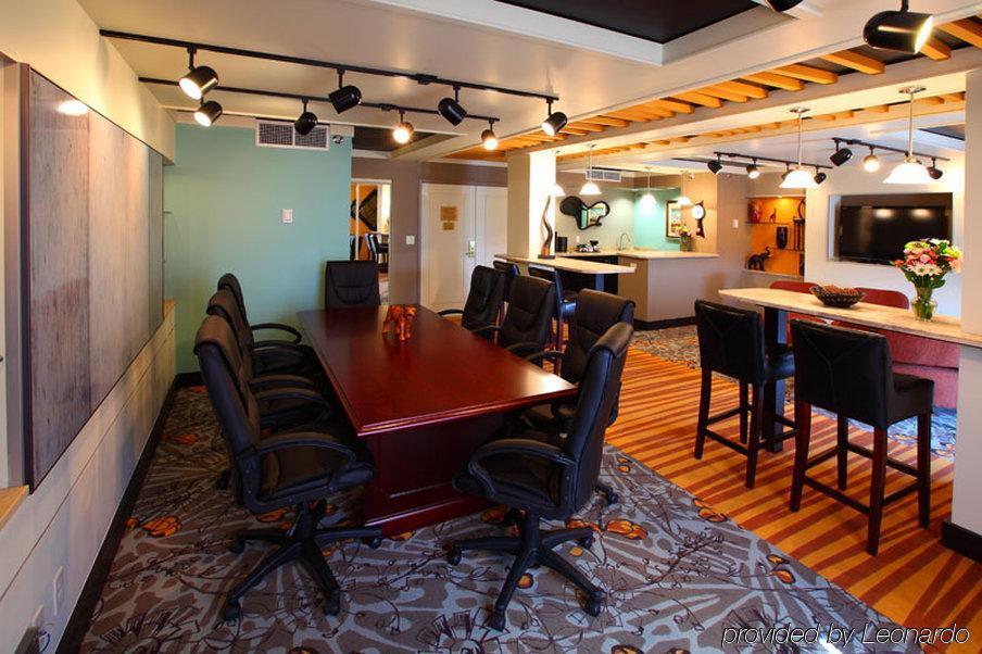 Delta Hotels By Marriott Minneapolis Northeast Restaurant foto