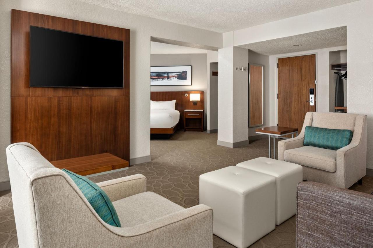 Delta Hotels By Marriott Minneapolis Northeast Exterior foto