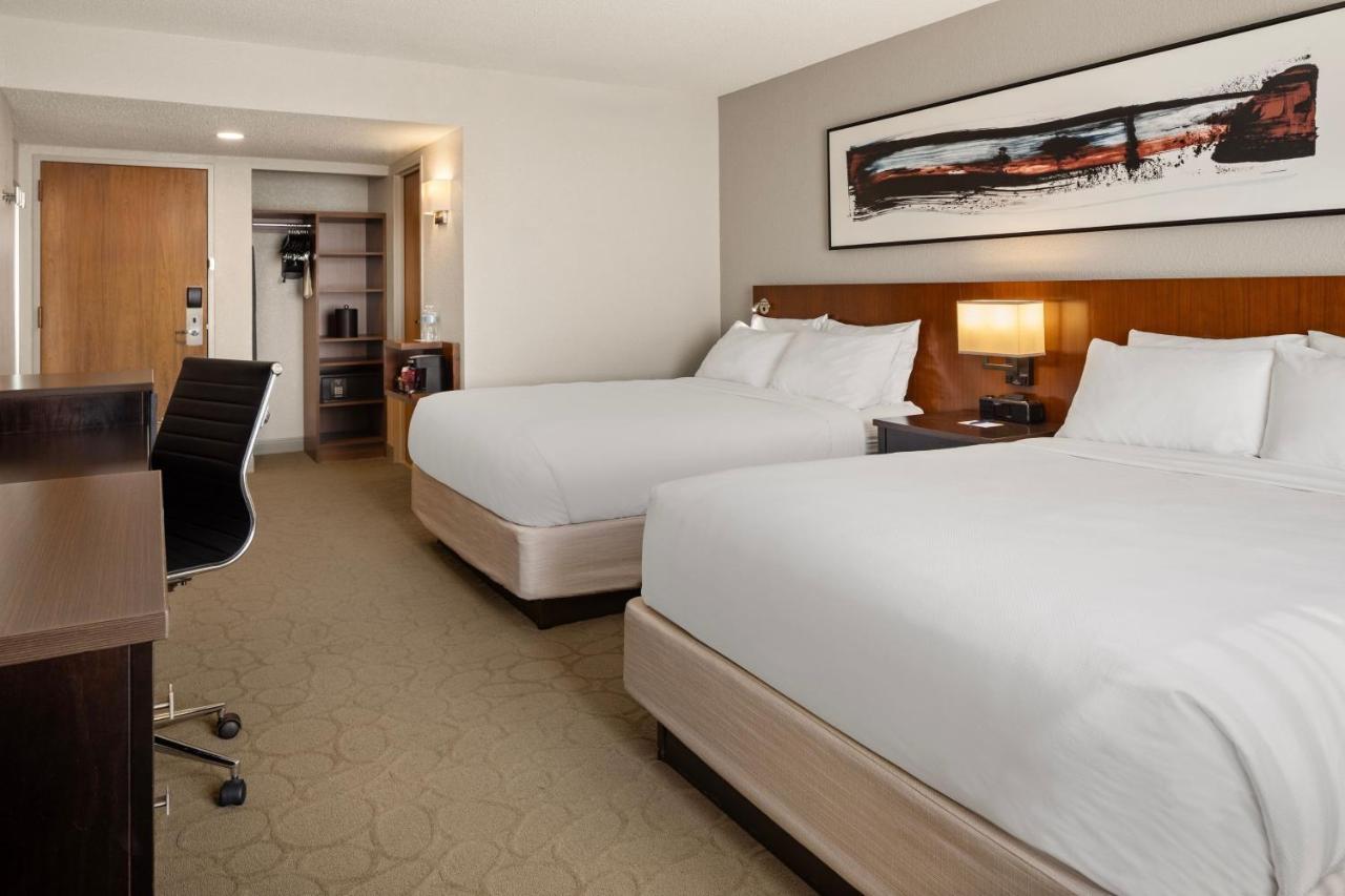 Delta Hotels By Marriott Minneapolis Northeast Exterior foto